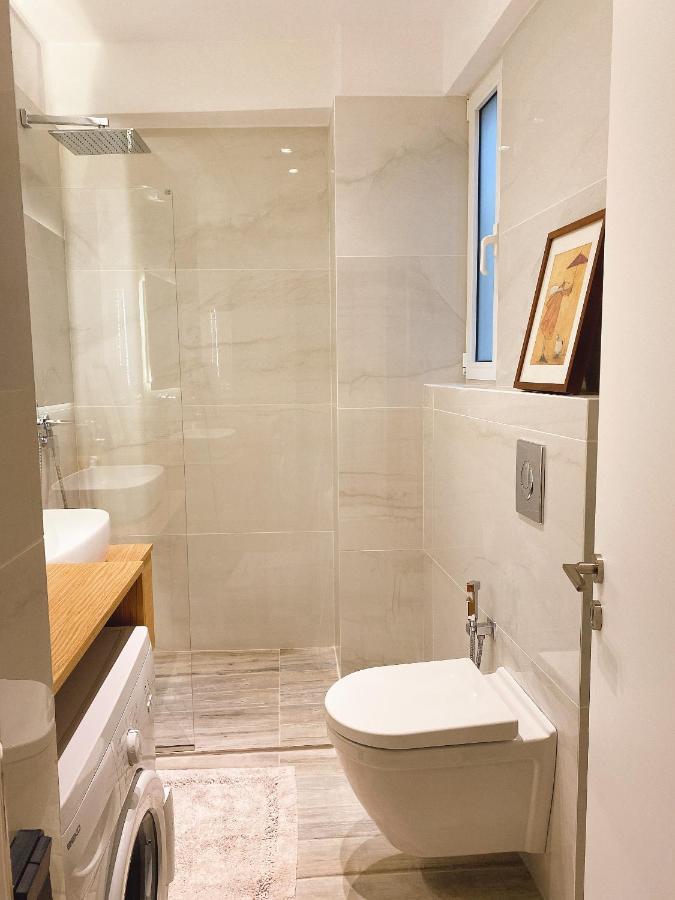 Cozy Newly Renovated 1 Bedroom Apartment In The Heart Of Athens Exterior photo